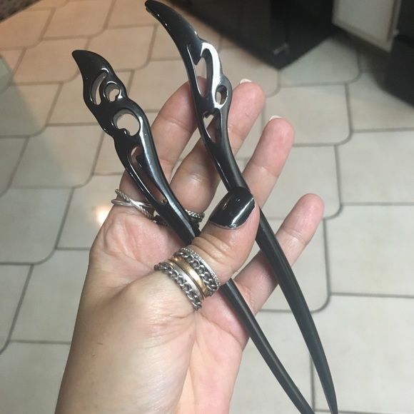 Sale ! 2 black pins for $25 Handmade Hair Pins black epoxy - Picture 5 of 7